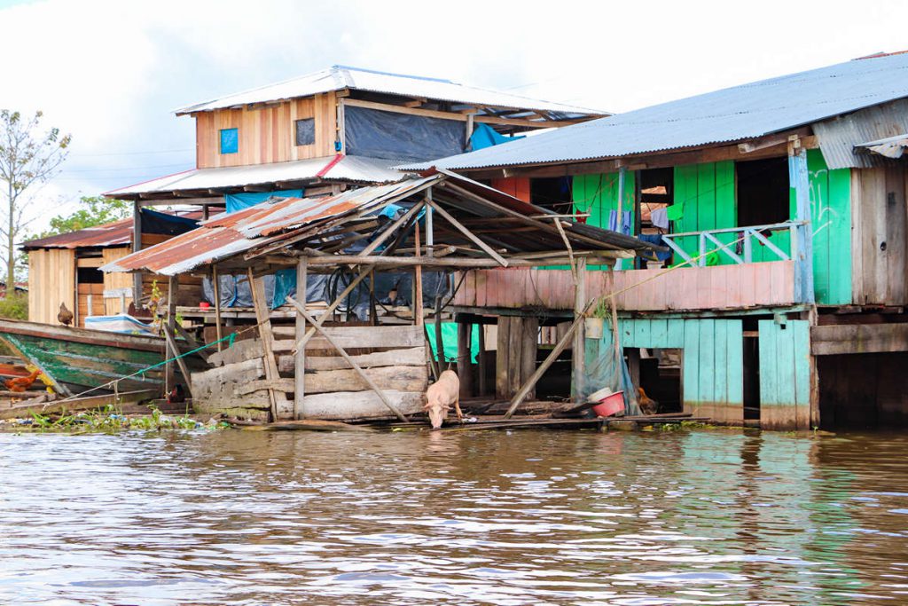 Schwimmendes Haus in Belen Iquitos