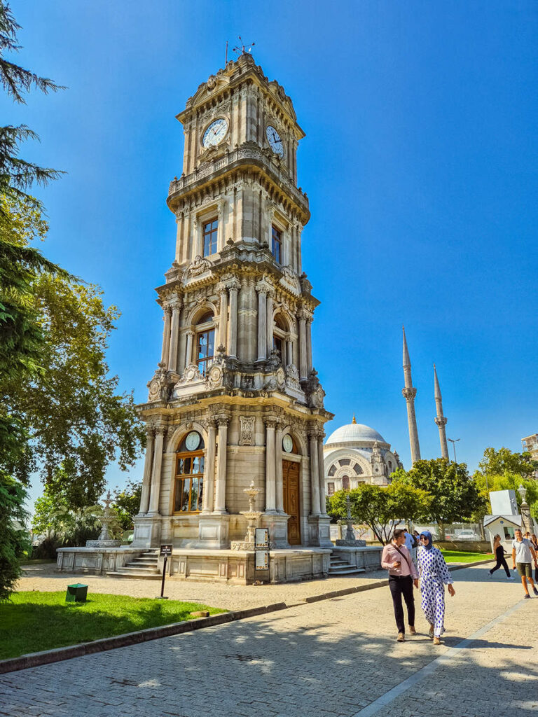 Dolmabahçe Palast Uhrturm