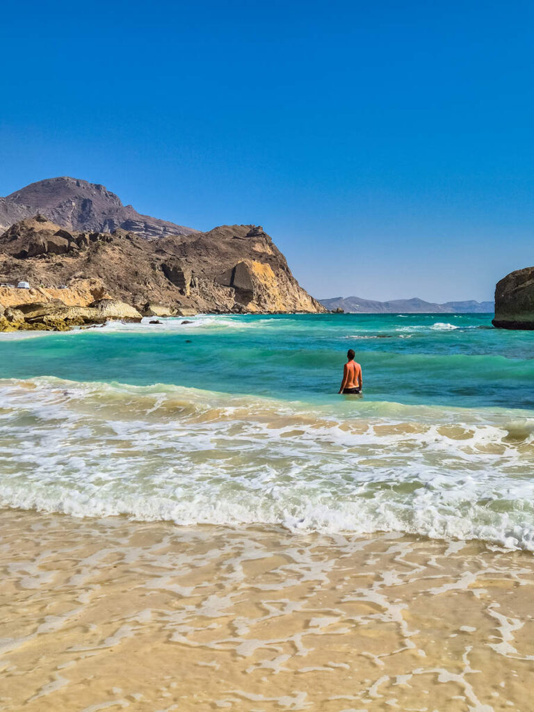 Baden am Fazayah Beach