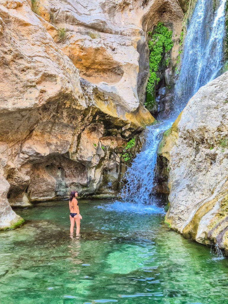 Wasserfall in Wadi Tiwi